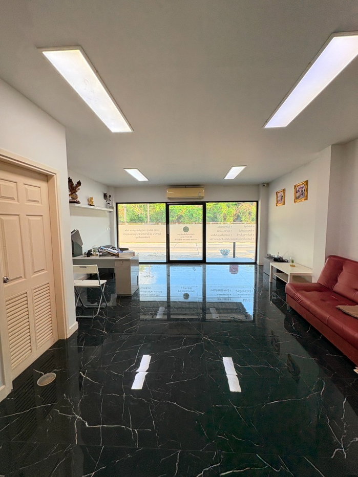 รูป UK07-014 🏡 ขายอาคารพาณิชย์ 3 ชั้น ทำเลทอง ใจกลางเมือง เหมาะแก่การลงทุน‼️ - รูปที่ 9/30