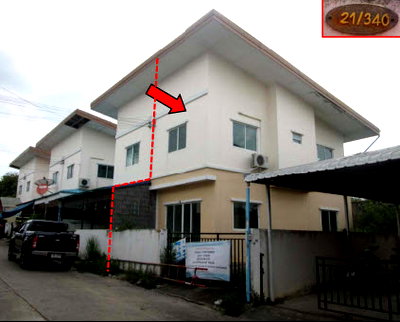 บ้านแฝด นิคมอุตสาหกรรม อีสเทิร์นซีบอร์ด : บ้านแฝด 28.1 ตร.วา สาธิต ซิตี้ อำเภอศรีราชา จังหวัดชลบุรี 1.3M