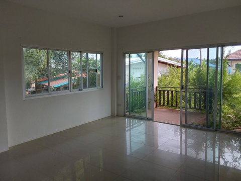 บ้านเดี่ยว 115.2 ตร.วา ม.ดาหลาวิลล่า อำเภอเมืองระยอง จังหวัดระยอง 1.8M