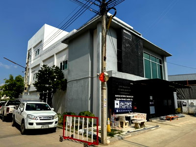 Home office for rent Chonburi : UK06-050 🔥 Urgent! 3-story home office for rent in the heart of Amata Nakorn, Chonburi 🔥 💼 Rent 90,000 baht/month 