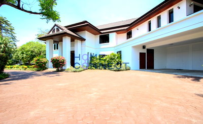 บ้านเดี่ยวให้เช่า : ปล่อยเช่า Nichada Park 4 ห้องนอน 4 ห้องน้ำ