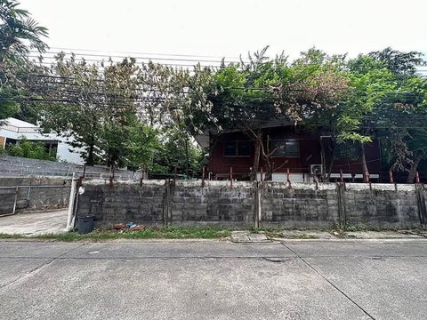 ขายที่ดินเอกมัย22 สุขุมวิท63 ที่ดิน 172ตร.ว จากถนนเอกมัย 400 ม. เข้าออกได้สุขุมวิท71 ปรีดีพนมยงค์ ใกล้BTSเอกมัย ทองหล่อ Ekkamai land sale 0879074045