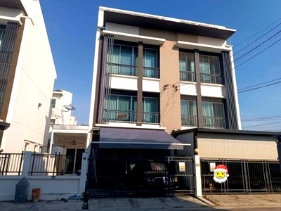 ทาวน์โฮมให้เช่า : 📌 🏡 บ้านกลางเมือง โชคชัย 4 ซอย 50 | ใกล้เซ็นทรัล EastVille | 3 ชั้น พร้อมอยู่