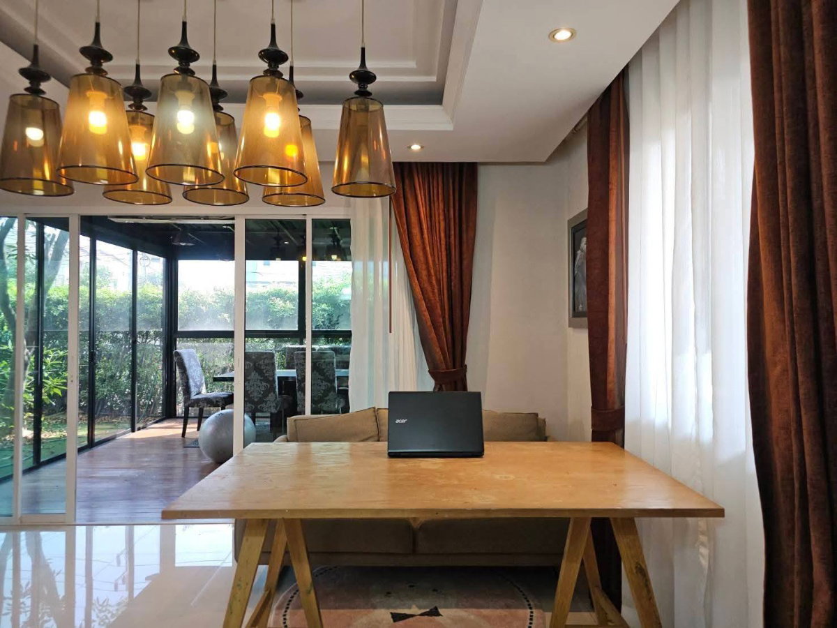 รูป UK06-065 ✨🏡 บ้านเช่า “ฟีลโรงแรม” หลังมุม หน้าโครงการ 💰 ค่าเช่า 28,000 บาท/เดือน  - รูปที่ 2/8