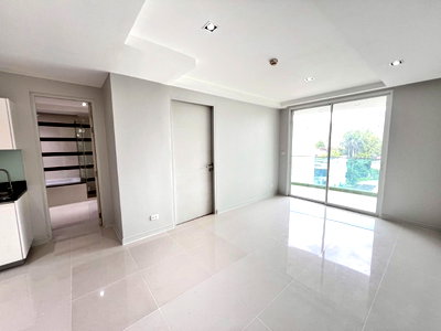 Condos for sale : Condo for sale at Beverly 33, near BTS Phrom Phong – 1 bedroom, 1 bathroom, 50 sq m, 6th floor [NCs250806]