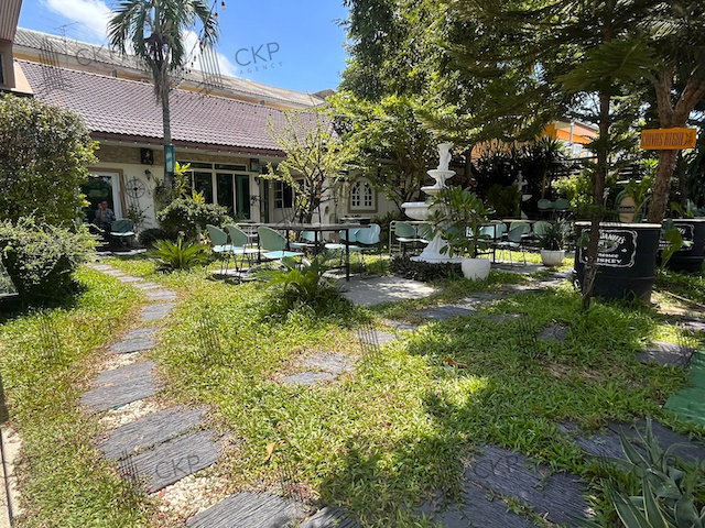 รูป บ้านพร้อมที่ดิน 192 ตรว. ขนาดกว้างขวาง ซอยสวนผัก ใกล้เซนทรัลเวสวิลล์ ถนนราชพฤกษ์ เดินทางสะดวกเข้าออกได้หลายทาง - รูปที่ 5/11