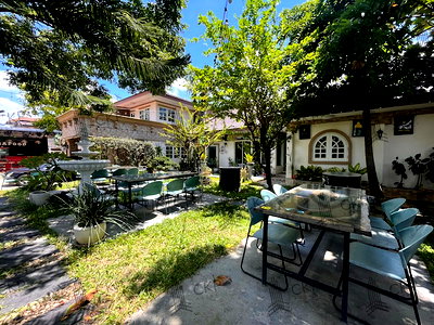 บ้านเดี่ยวให้เช่า : บ้านพร้อมที่ดิน 192 ตรว. ขนาดกว้างขวาง ซอยสวนผัก ใกล้เซนทรัลเวสวิลล์ ถนนราชพฤกษ์ เดินทางสะดวกเข้าออกได้หลายทาง