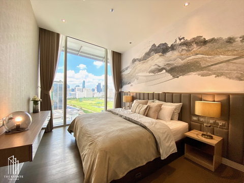 Condo for rent Magnolias Ratchadamri Boulevard, prime location with Langsuan Road views, beautifully decorated, fully furnished,