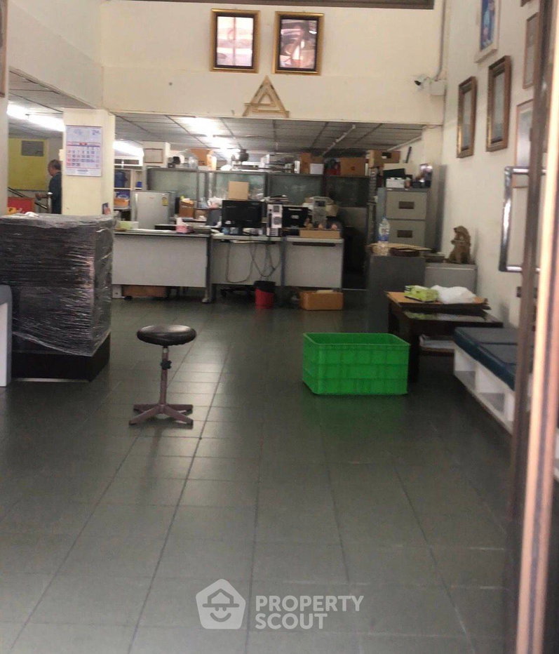 รูป บ้าน 6 ห้องนอน เพื่อขาย โครงการในเจริญนคร คลองสาน ใกล้ BTS กรุงธนบุรี (ID 1353162) - รูปที่ 4/10