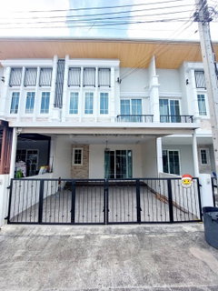 🏡 ทาวน์โฮมรีโนเวทใหม่ สวยพร้อมอยู่ โกลเด้นทาวน์ รามอินทรา – คู้บอน 27 ✨ รีโนเวทใหม่ทั้งหลัง + แถมเฟอร์ SB / Index พร้อมเข้าอยู่ได้ทันที!