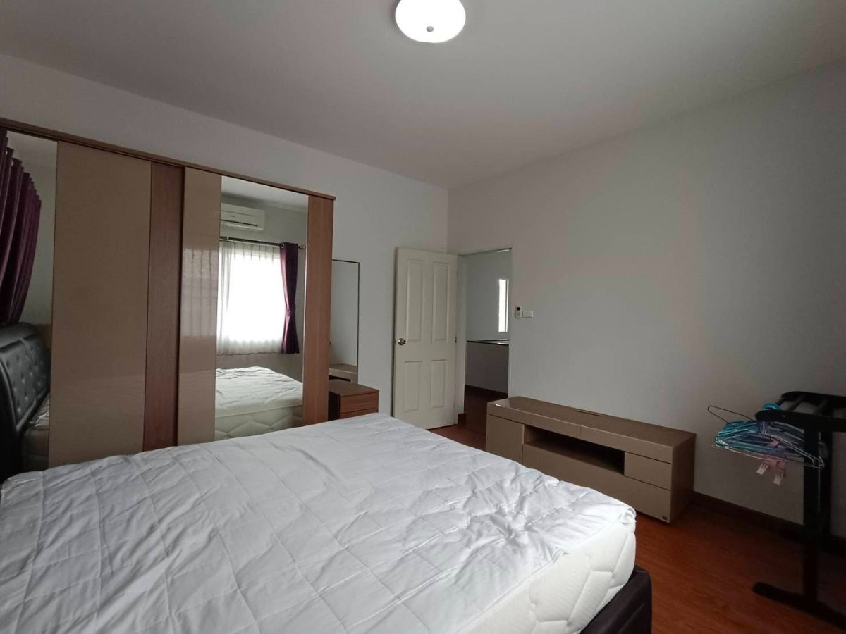 รูป UK06-066 🏡✨ บ้านเช่าพร้อมอยู่ Lake Valley บ่อวิน – บ้านแหลมฉบัง 💵 ค่าเช่า 38,000 บาท/เดือน (รวมค่าส่วนกลาง) - รูปที่ 7/8