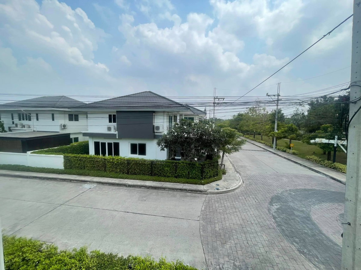 รูป UK07-020🏡 ขายบ้านเดี่ยวสุดหรู หมู่บ้านศุภาลัย พาร์ควิลล์ แยกคีรี ชลบุรี ✨ พร้อมเข้าอยู่ - รูปที่ 10/19