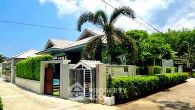 Houses for sale Thalang Phuket : Pet-Friendly 4-BR Villa, 250 Sqm For Sale in Pa Khlok, Phuket (ID 1509827)