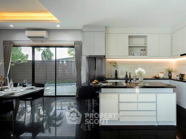 รูป วิลล่า 3 ห้องนอน ให้เช่า บ้านพัทยา 5 ฮวยใหญ่ (347 ตร.ม.) (ID 2257173) - รูปที่ 11/16