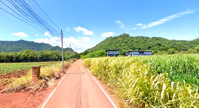 ขายที่ดิน : ขายที่เขาวง เขาใหญ่ 6ไร่ หนองน้ำแดง ปากช่อง วิวเขาสวยมาก ใกล้ภูเขา ใกล้ชุมชนไม่เปลี่ยว ที่สูง ติดถนนลาดยาง น้ำไฟถึงแล้ว ใกล้ธนะรัชต์ 0879074045