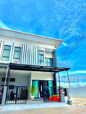 เช่าบ้านเดี่ยว ชลบุรี : UK06-080 🏠 ปล่อยเช่า บ้านพร้อมอยู่ 📍 ตรงข้ามโรบินสัน เดินทางไม่ถึง 3 นาที 💰 ค่าเช่า: 18,000 บาท/เดือน