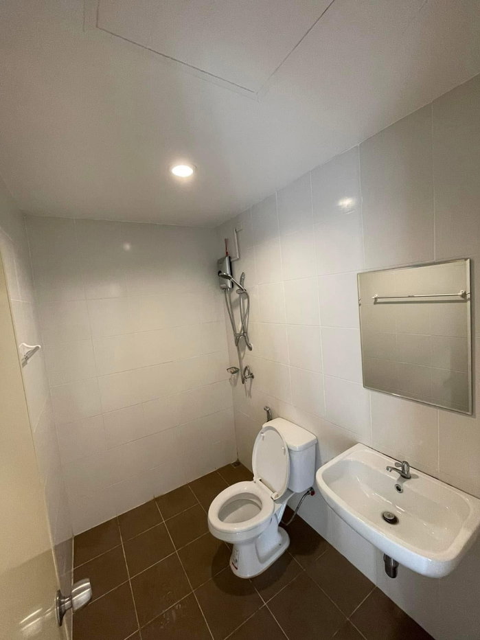 รูป UK06-072 🏡 ให้เช่า บ้านสุดหรู The Icon ศรีราชา 💰 ราคาเช่า: - 10,000 บาท/เดือน (น้ำไฟหลวง)  - รูปที่ 13/16