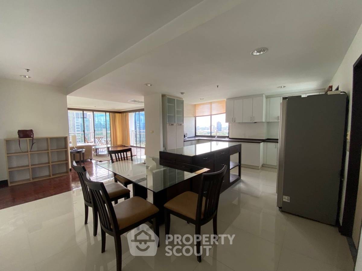 รูป คอนโด 2 ห้องนอน ชั้น 22 Lake Green ใกล้ BTS อโศก (ID 944564) - รูปที่ 4/7