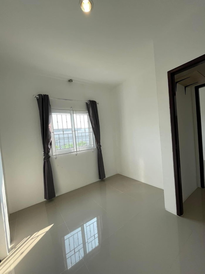 รูป UK06-072 🏡 ให้เช่า บ้านสุดหรู The Icon ศรีราชา 💰 ราคาเช่า: - 10,000 บาท/เดือน (น้ำไฟหลวง)  - รูปที่ 7/16
