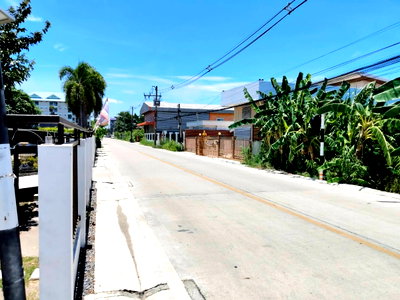 Land for sale : 200 Sq.wah Land for Sale on Rangsit–Bangpoon Road, directly opposite Phun Sap Market, located in Soi Ban Klang