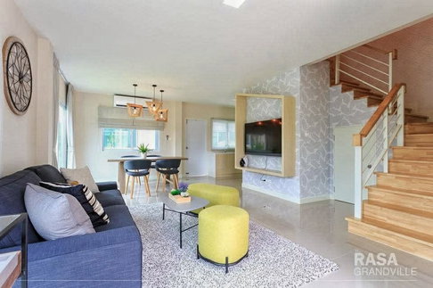 Urgent Sale at a Loss! 2-Storey Townhome, 23 Sq.wah, Prime Zone on the Main Road at the Front of the Project – Rasa Grand Ville, Phaholyothin 73