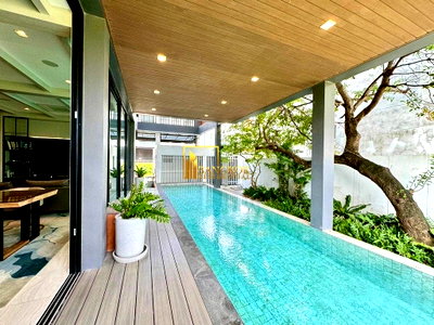 บ้านเดี่ยวให้เช่า : The AVA Residence | Modern 4 Bedroom Pool Villa For Rent - BR28282SH