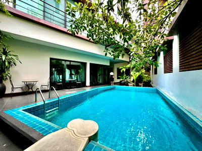 ขายกิจการ : ขายอพาร์ตเมนต์ บ้านศศิดา 4 อาคาร 229 ตร.วา 1240 ตร.เมตร สุขุมวิท 24