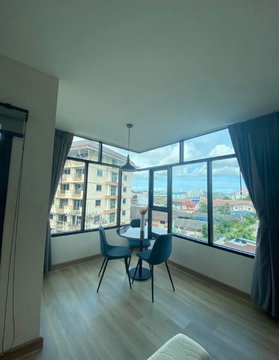  ให้เช่าคอนโด ดิ อินดี๊ด คอนโด เกษตร  (The indeed condo kaset sriracha) 2 ห้องนอน 42 ตรม. ชั้น 5 หลัง ม.เกษตรศาสตร์ ศรีราชา ให้เช่าราคา 12,000฿/เดือน