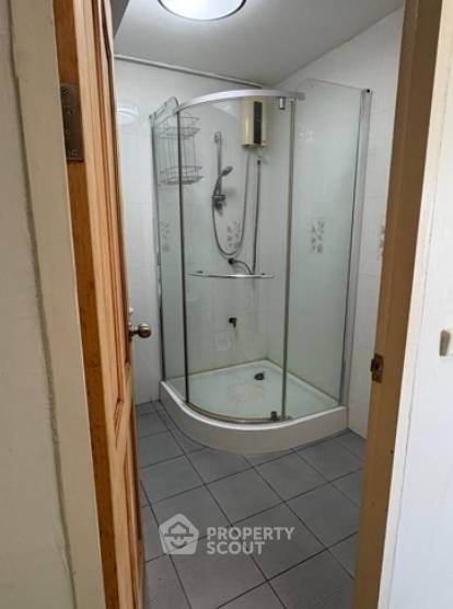 รูป คอนโด 1 ห้องนอน ชั้น 30 ขนาด 64 ตร.ม. ที่ I.T.F. Silom Palace ใกล้ BTS ช่องนนทรี 400 ม. (ID 2260747) - รูปที่ 12/12