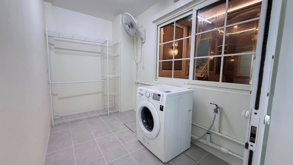 รูป ขายบ้านเดี่ยว แปลงมุม ด้านหน้าเทควิวสวน ตกแต่งบิ้วอินสวย เฟอร์นิเจอร์ เครื่องใช้ไฟฟ้ามีครบ - รูปที่ 13/15