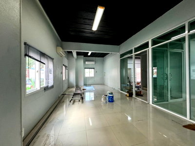 โฮมออฟฟิศ สถานีขนส่งชลบุรีใหม่ หนองไม้แดง : For Sale – 3-Storey Home Office, Amata City Chonburi 