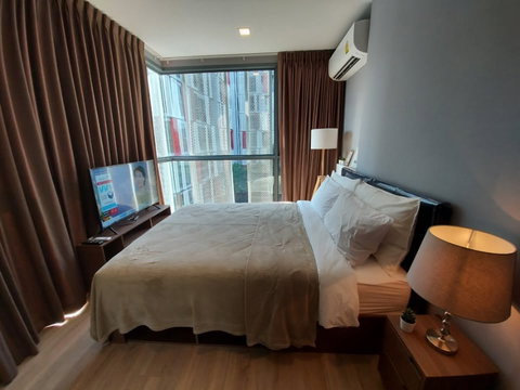 Taka Haus Ekkamai ห้องสวย ราคาดี สอบถามเพิ่มเติมได้ที่ Line @condorental
