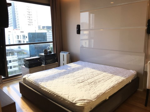 P-40563 วิวเมืองสวย! ดิ แอดเดรส สาทร 1 Bed หรูหรา พร้อมเข้าอยู่! ใกล้ BTS สุรศักดิ์ 35,000 บาท Line Id: @easythaihome 085-592-2897