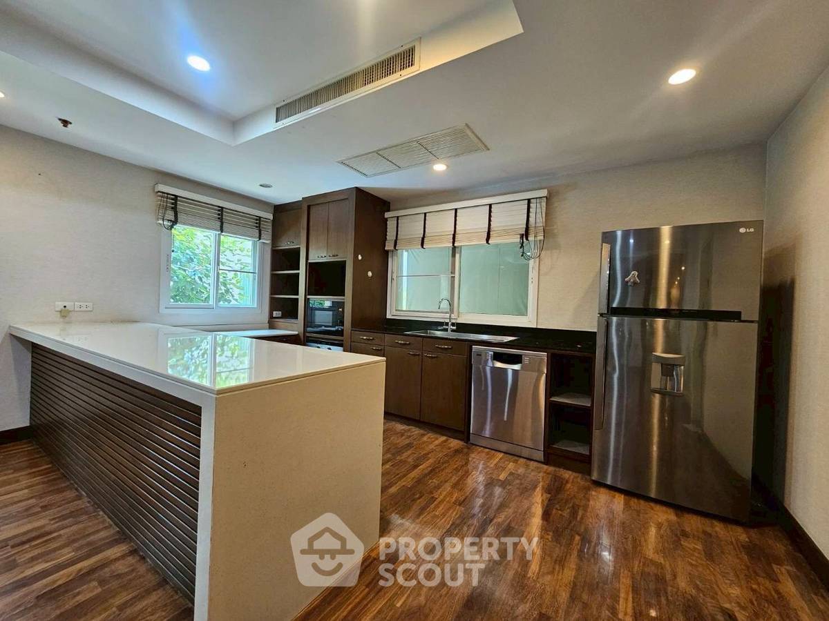 รูป คอนโด 5-ห้องนอน ที่ นิชดา ธานี ใน บางตลาด (ID 2101099) - รูปที่ 13/24