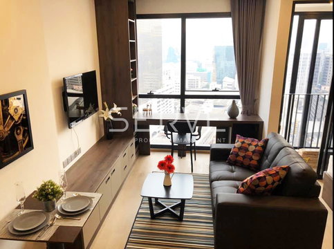 Amazing View 1 Bed with Partition in Samyan Area Close to MRT Sam Yan 180 m @ Ashton Chula-Silom