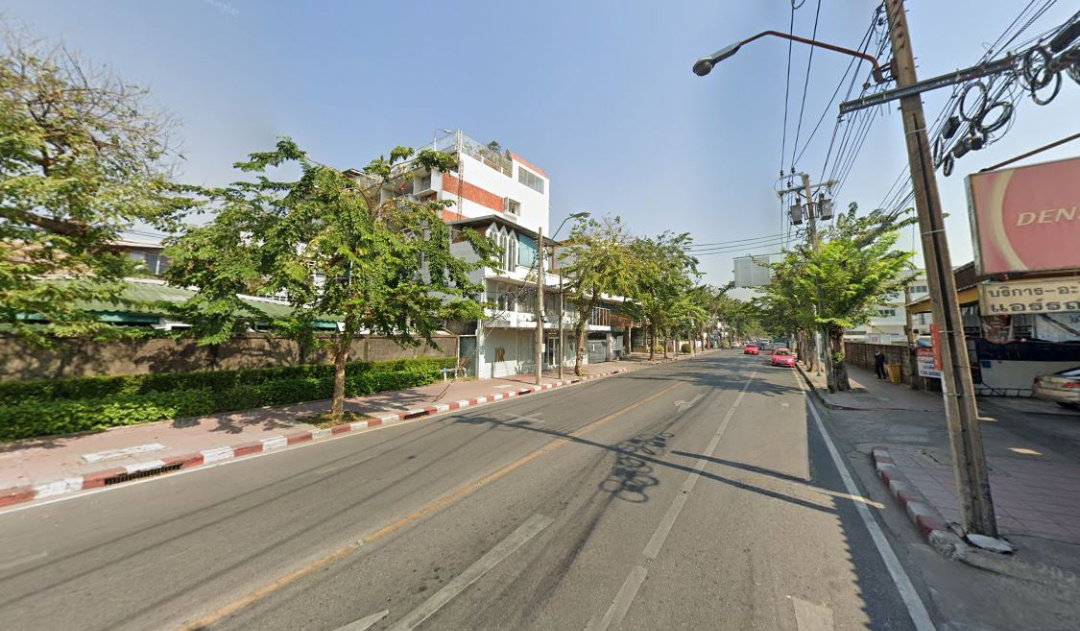 รูป ขายที่ดินพร้อมบ้านติดถนนพิชัย เดินทางเข้าออกสะดวก ใกล้แม็กโคร สามเสน - รูปที่ 1/4
