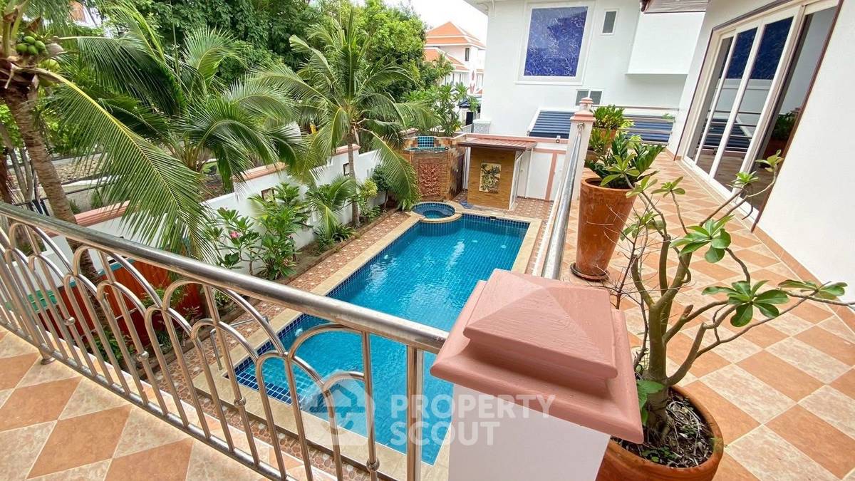 รูป วิลล่า 5 ห้องนอน 400 ตร.ม. ให้เช่า ใน นาจอมเทียน พัทยา (ID 2265856) - รูปที่ 16/17