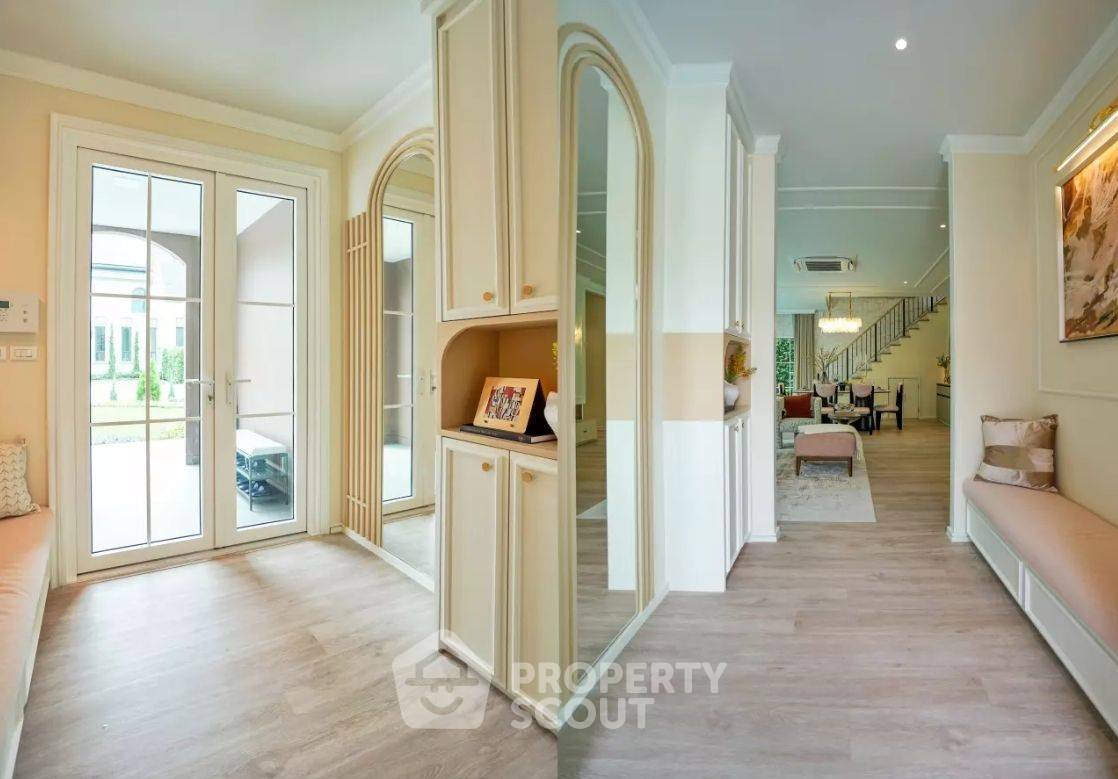 รูป บ้านเดี่ยว 4 ห้องนอน พร้อมเลี้ยงสัตว์ได้ ขายที่ ศรัณสิริ แกรนด์ พุทธมณฑล สาย 3 (ID 2009146) - รูปที่ 9/10