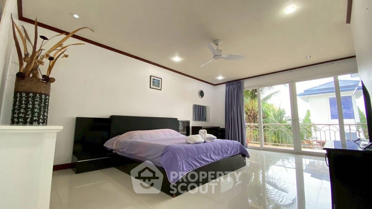 รูป วิลล่า 5 ห้องนอน 400 ตร.ม. ให้เช่า ใน นาจอมเทียน พัทยา (ID 2265856) - รูปที่ 9/17
