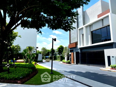 ขายบ้านเดี่ยว : บ้านเดี่ยว 3 ห้องนอน ขาย บุแกน กรุงเทพกรีฑา ใกล้ หัวหมาก (ID 1836607)