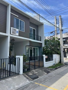 📌 ขายทาวน์เฮาส์ โครงการ เดอะ คัลเลอร์ส บางนา-วงแหวน 2 ชั้น 3 ห้องนอน 2 ห้องน้ำ