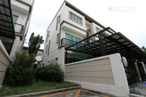 📌 For Sell Town house LUMPINI TOWN PLACE SUKHUMVIT 62 3-story 3 bedroom 3 bathroom