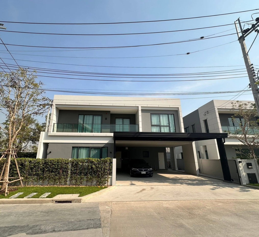 รูป P0220 บ้านพร้อมอยู่แล้ว | Centro บางนา เฟส 1 – แบบบ้านใหญ่สุด วิวสระว่ายน้ำ - รูปที่ 1/9