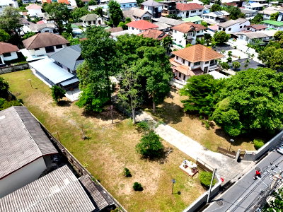 ที่ดิน สถานีรถไฟฟ้าแคราย : 😍สุดคุ้มด่วน บ้านพร้อมที่ดินใหญ่ 595 ตรว. ถนนงามวงศ์วาน 23 แยก 15 ติดถนนใกล้ทางด่วน
