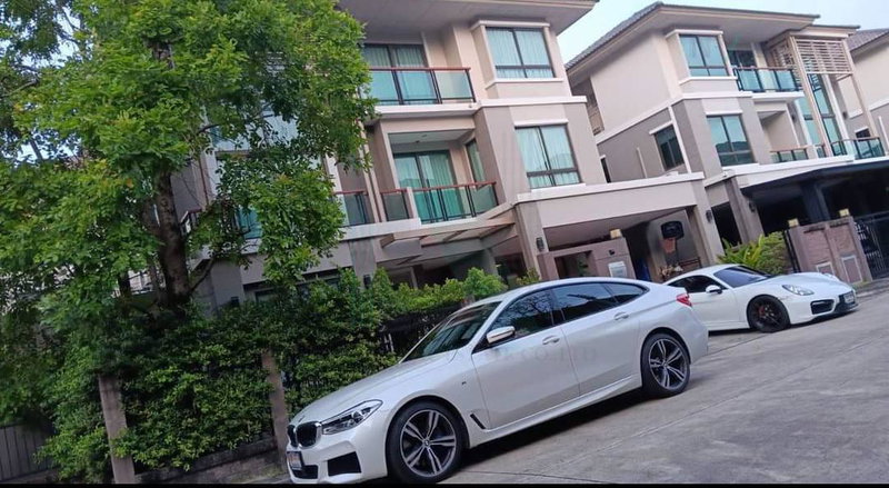Houses for rent : 📌 For Rent 3-story House PASSORN WONGWAEN-RAMINDRA 5 bedroom 6 bathroom