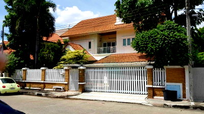 บ้านเดี่ยว ม.สุโขทัยธรรมาธิราช : 📌 ขายบ้านเดี่ยว โครงการ แกรนด์ คาแนล ประชาชื่น 2 ชั้น 4 ห้องนอน 3 ห้องน้ำ