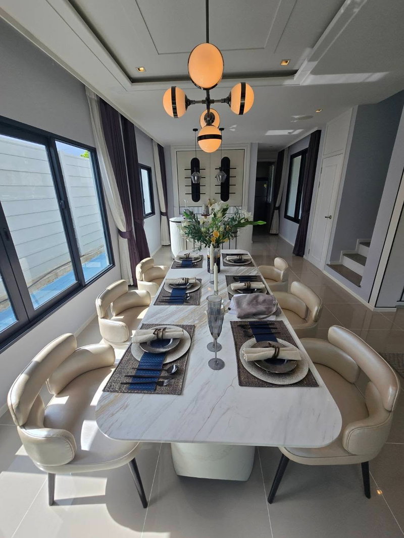 Houses for rent : House for rent, Grande Pleno Sukhumvit-Bangna, fully furnished, Classic Luxury decoration