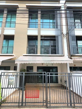 ขายทาวน์เฮาส์ โครงการ บ้านกลางเมือง นวมินทร์ 42 3 ชั้น 3 ห้องนอน 3 ห้องน้ำ