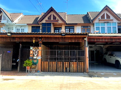 ทาวน์โฮม บางบัวทอง นนทบุรี : ขายทาวน์เฮาส์ ม.เพชรเอก  ซอยวัดลาดปลาดุก 500 เมตร ถึง ถ.กาญจนาภิเษก Tel.099-998-3897