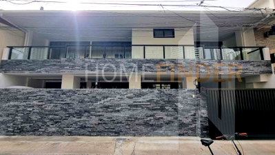 เช่าทาวน์โฮม วัน แบงค็อก   : Townhouse in Sukhumvit 26 6 bedrooms, for rent